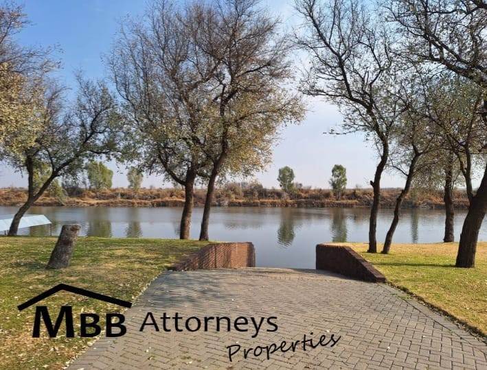 7 Bedroom Property for Sale in Viljoenskroon Free State